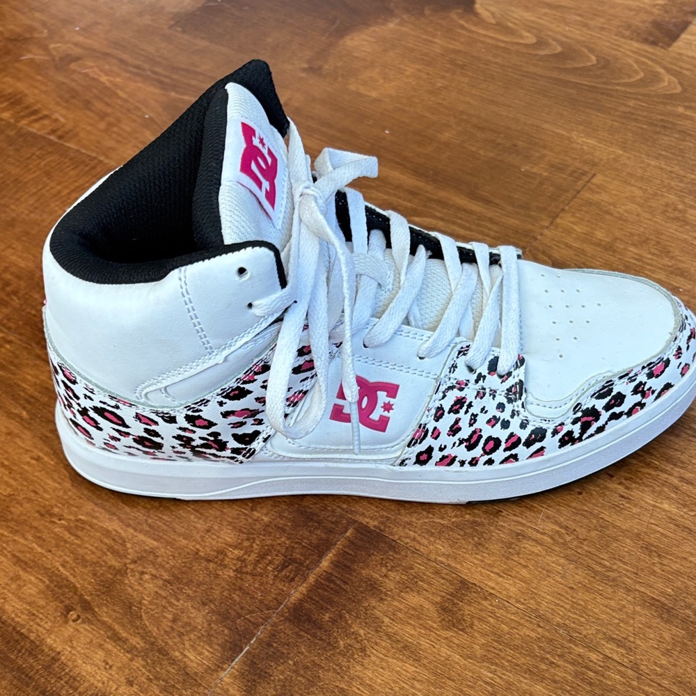 DC White and Pink Patterned Sneakers - Picture 2 of 6